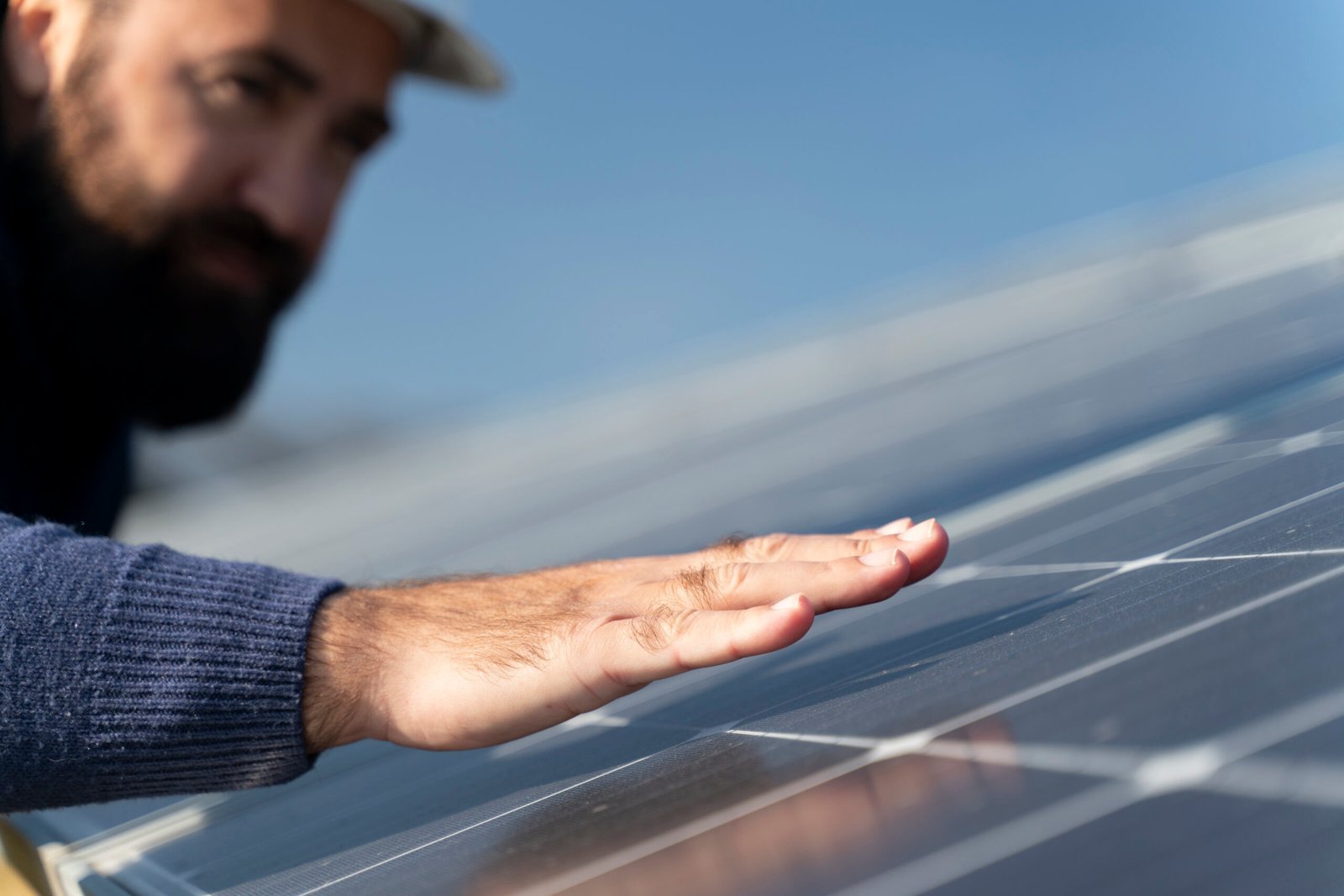 Panneaux photovoltaïques présentés sur le site Aksa Rénovation